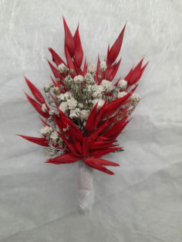 boutonniere-rouge-2-scaled-e1651582418393